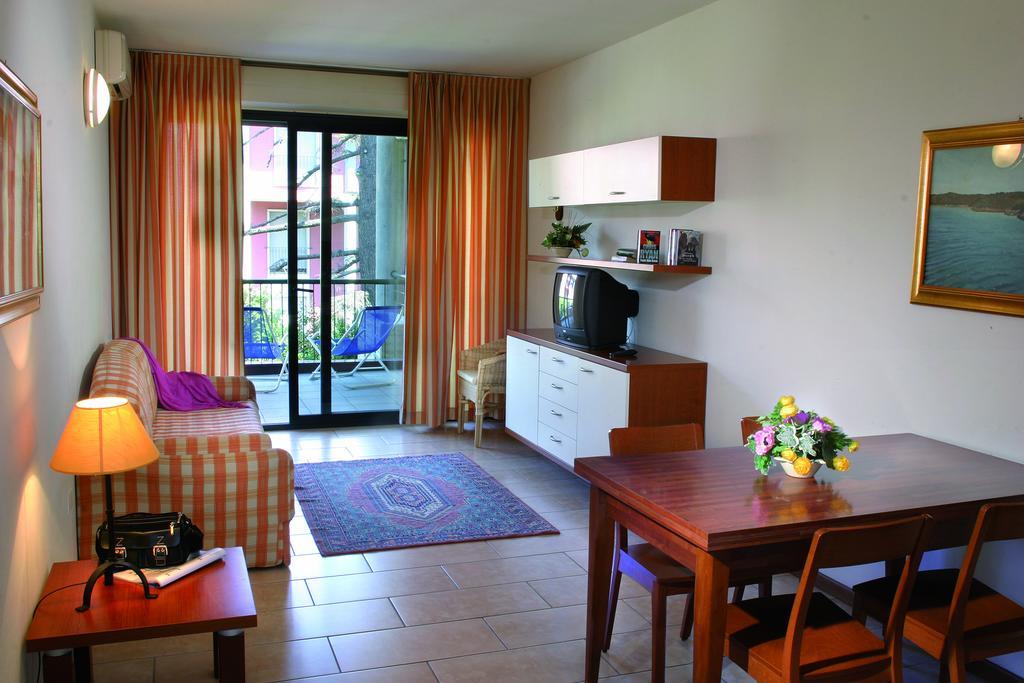 Residence Spiaggia D'Oro Desenzano del Garda Zewnętrze zdjęcie