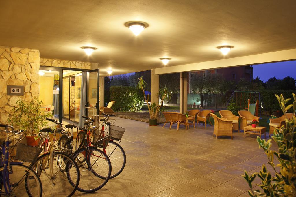 Residence Spiaggia D'Oro Desenzano del Garda Zewnętrze zdjęcie