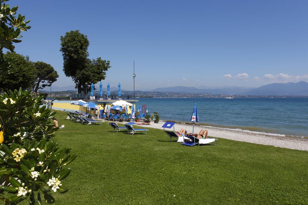 Residence Spiaggia D'Oro Desenzano del Garda Zewnętrze zdjęcie