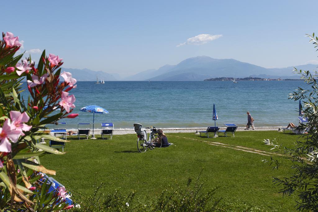 Residence Spiaggia D'Oro Desenzano del Garda Zewnętrze zdjęcie